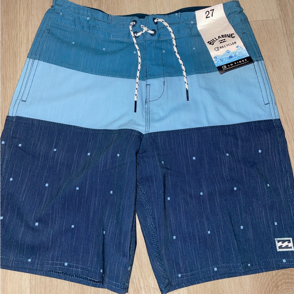 NWT Billabong boardshorts